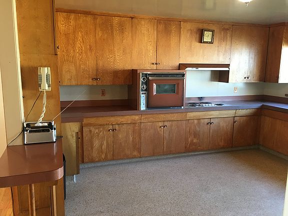 3rd image of 4712 25th St