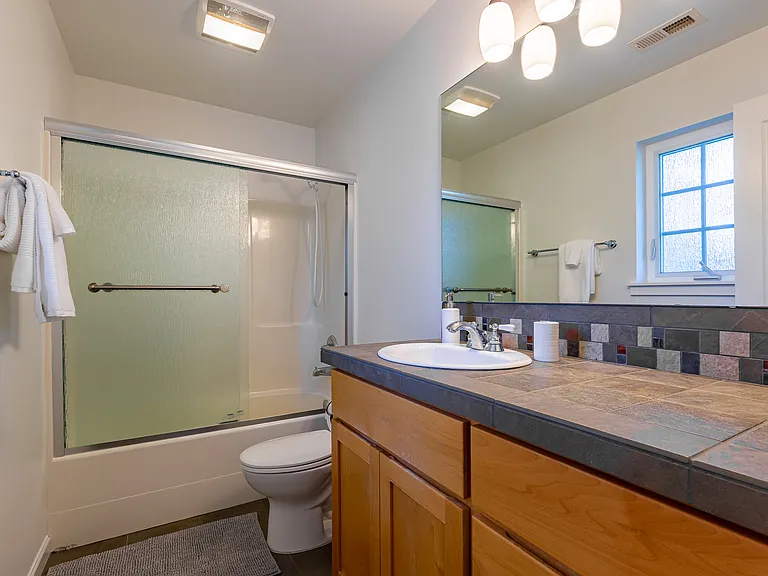 1378 NW Mount Washington Dr — Photo 16