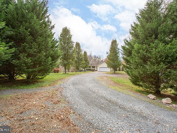 5th image of 9506 Robert E Lee Dr