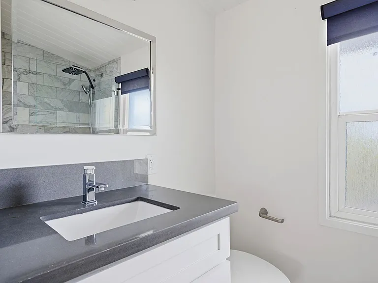 4200 Shorecrest — Photo 10