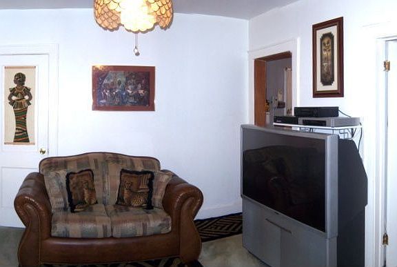 3rd image of 333 White St