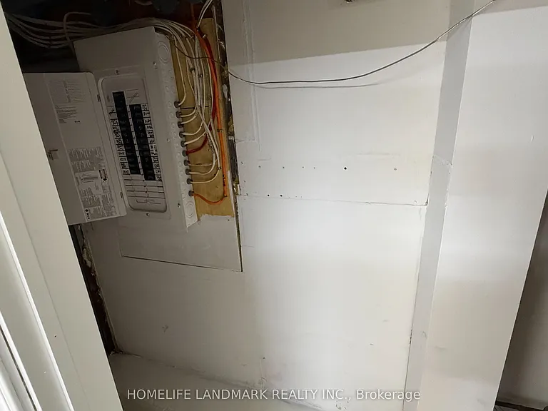 670 Mount Pleasant Rd — Photo 28