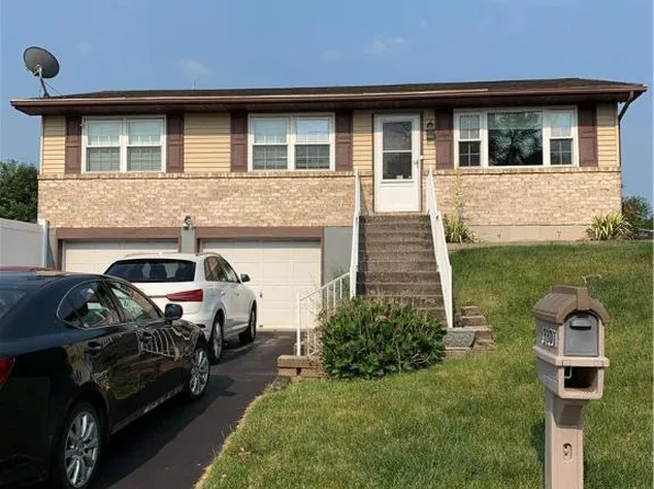 3301 Reeve Dr E, Bethlehem, PA 18020