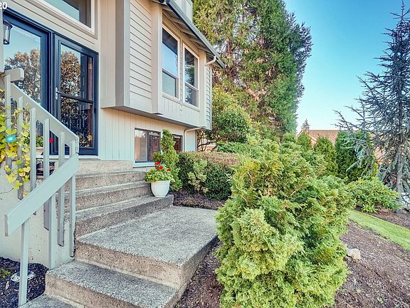 2nd image of 2613 NE 158th St