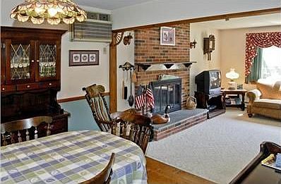 Dining Room to Living Room