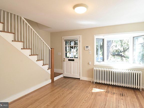 4th image of 2112 N Edison St