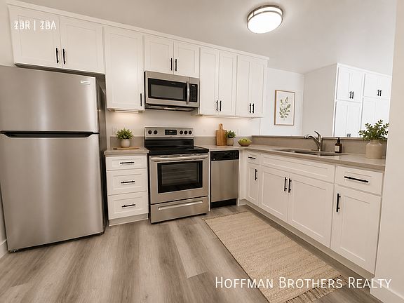 2nd image of 827 Gramercy Dr #209