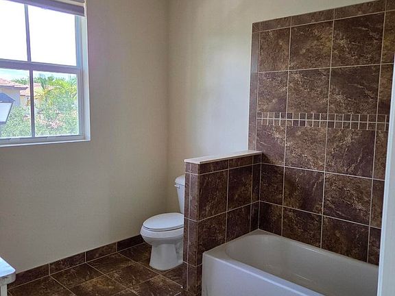 4th image of 6994 Long Pine Cir