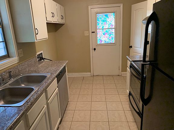 5th image of 113 Black Cir