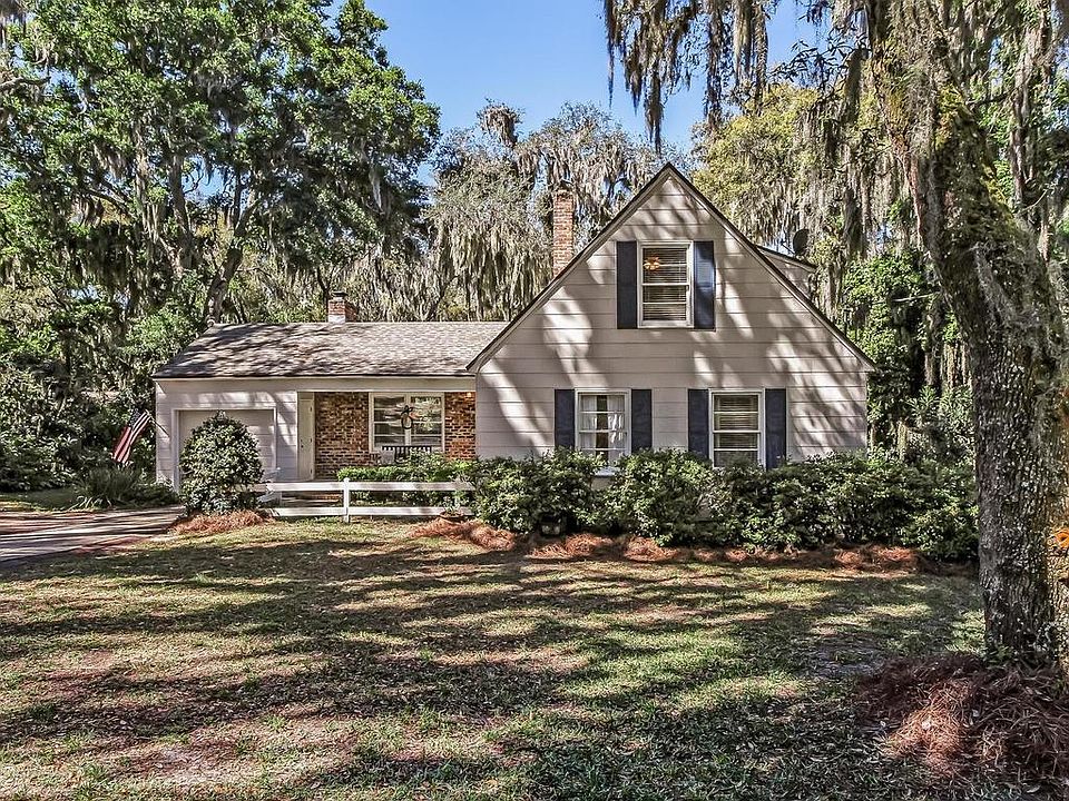 1st image of 1835 Highland Dr