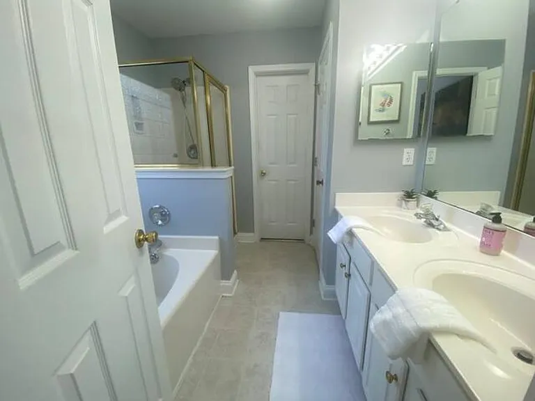 12414 Twelvetrees Ln — Photo 9