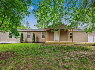 1945 Amiott Ln, Mount Orab, OH 45154
