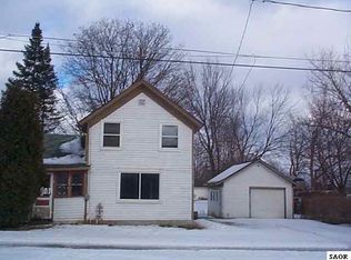 106 S Main St, Morrice, MI 48857