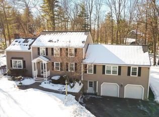 28 Blossom Rd, Windham, NH 03087