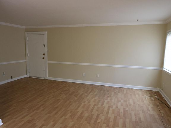 4th image of 8003 Chanute Pl APT 9
