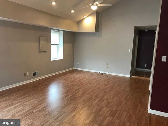 3rd image of 315 South Dr