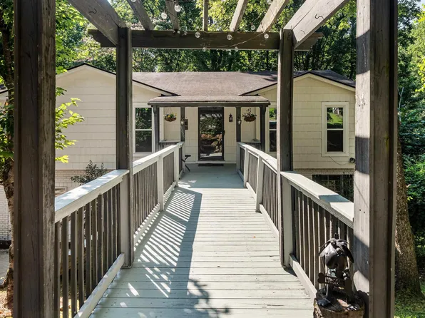 5005 Juiata Dr, Irondale, AL 35210