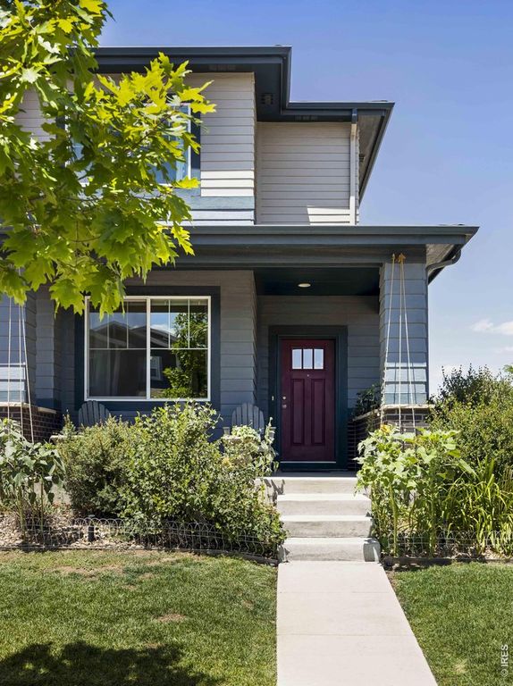 2120 Saison St