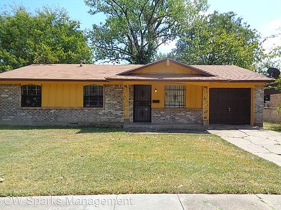 2nd image of 3240 Pacesetter Dr
