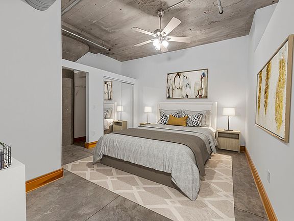 5th image of 2615 Washington Blvd #303