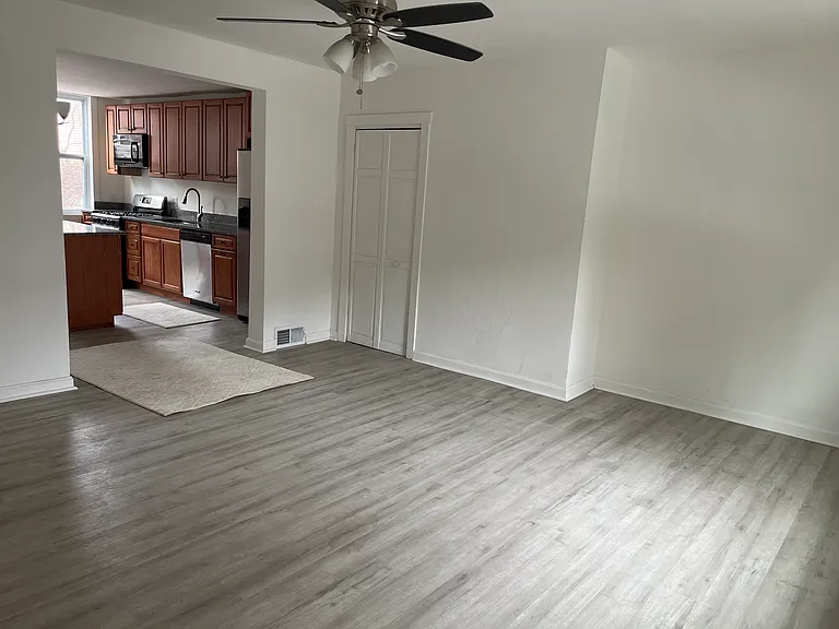 3935 Cabinet Way — Photo 2