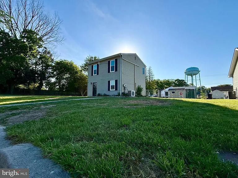 510 Hamilton St — Photo 34