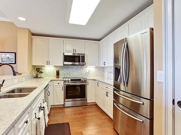 3rd image of 403 Tarpon Ave #C