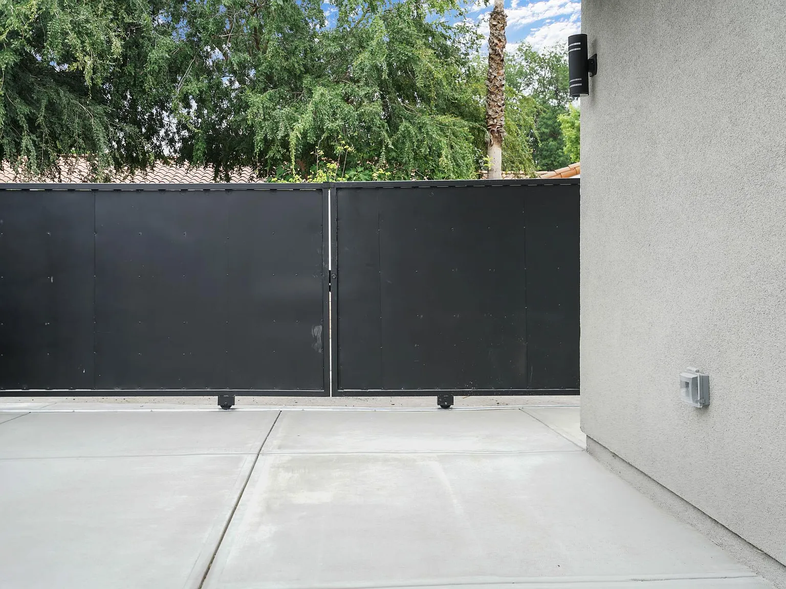3 bed, 2.5 bath, 1500 sqft, $3,970 — Photo 4