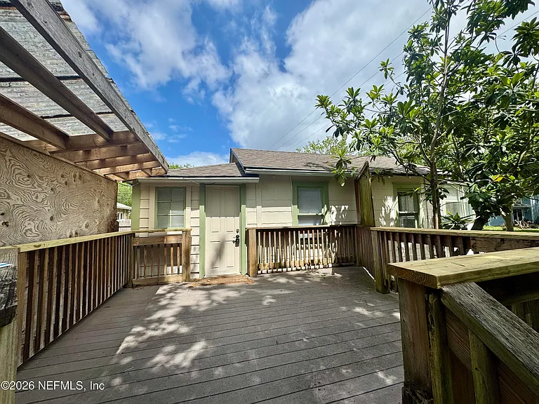 3673 Randall St — Photo 2