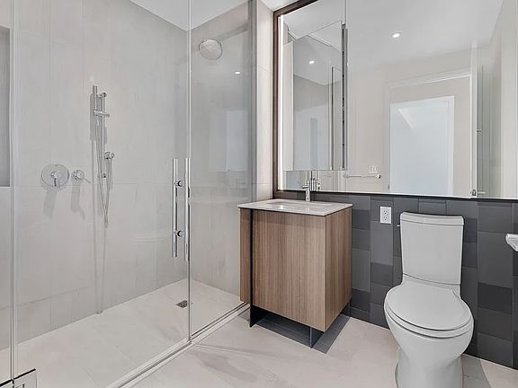 5th image of 171 Chrystie St #10C