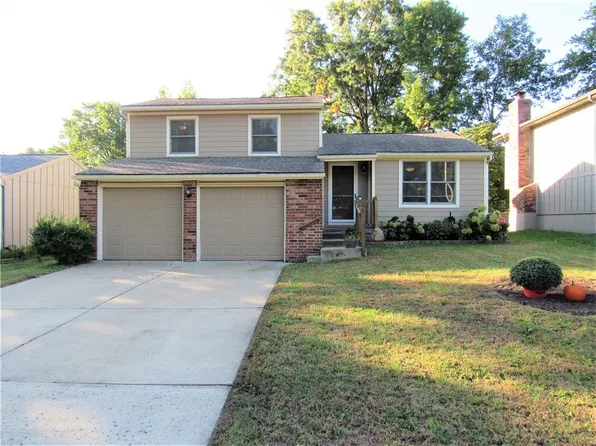16605 W 125th St, Olathe, KS 66062