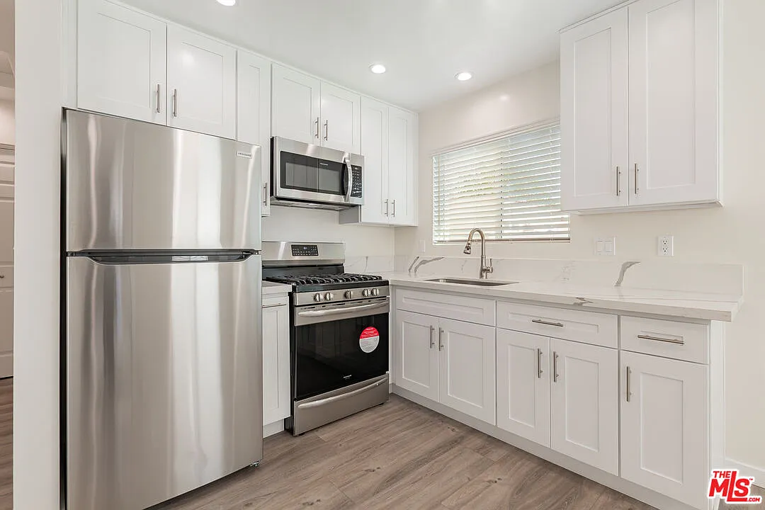 Building Photo - 1049 Sonora Ave #A