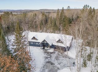 86 Bowyer Rd, Huntsville, ON P1H 2J4