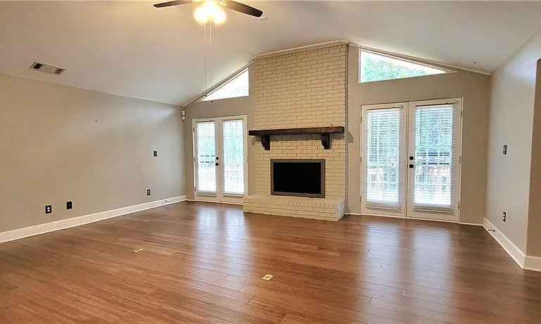 3202 Bolissa Dr — Photo 5