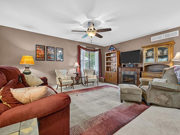 2nd image of 2805 Independence Ln