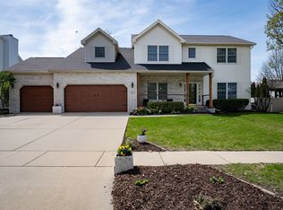 14 Paige Pl, Bloomington, IL