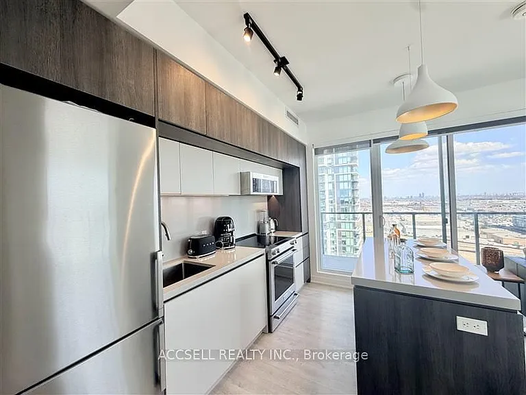 185 Millway Ave #W1703 — Photo 5
