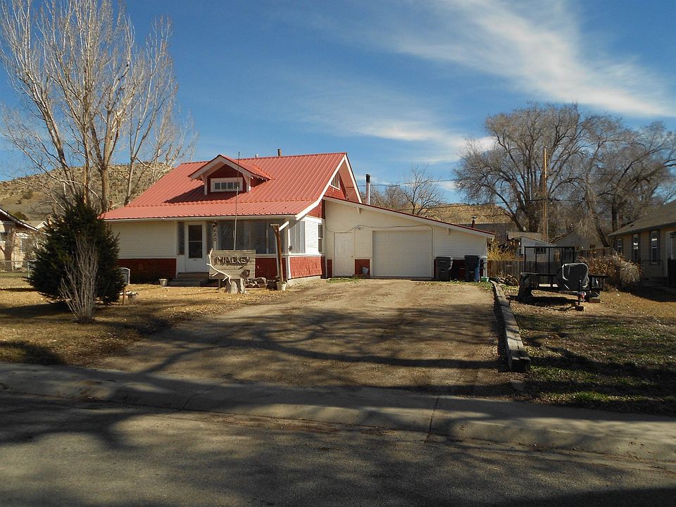 1st image of 680 Curtis Ave