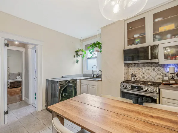 58-07 Maspeth Avenue image 7 of 35