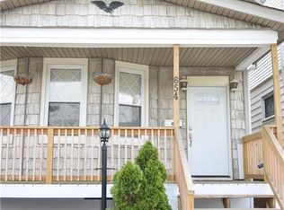 654 Alta Vista Pl, Perth Amboy, NJ 08861
