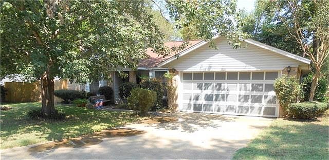 1st image of 110 McLean Dr