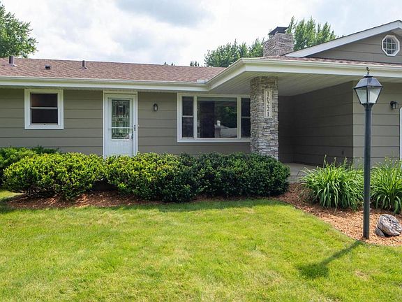 2nd image of 16221 Westgate Ln
