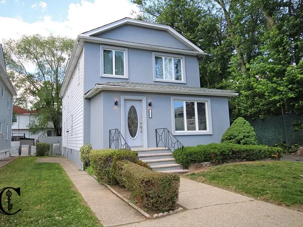 131 Cedarview Ave, Staten Island, NY 10306
