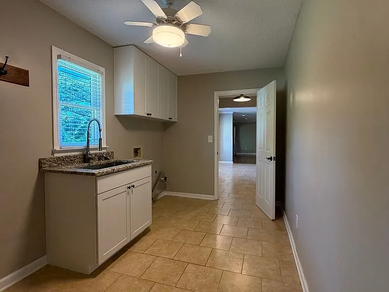 125 Camp Ground Rd — Photo 13