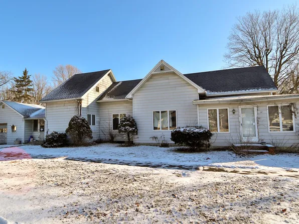 367 N Monroe St, Camden, IN 46917