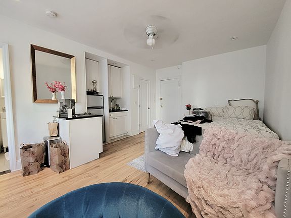 3rd image of 172 5th Ave APT 5D