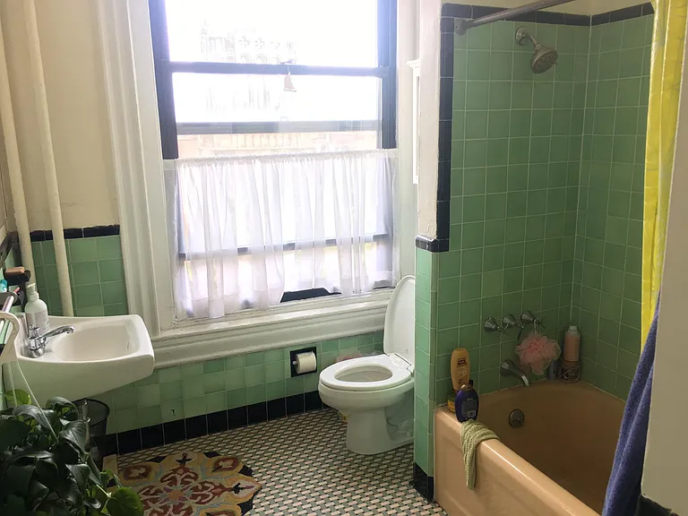 510 Beacon St #2 — Photo 5