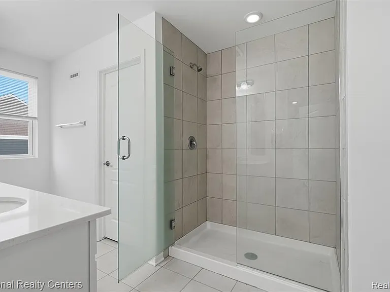 43034 Atwood Ave — Photo 18