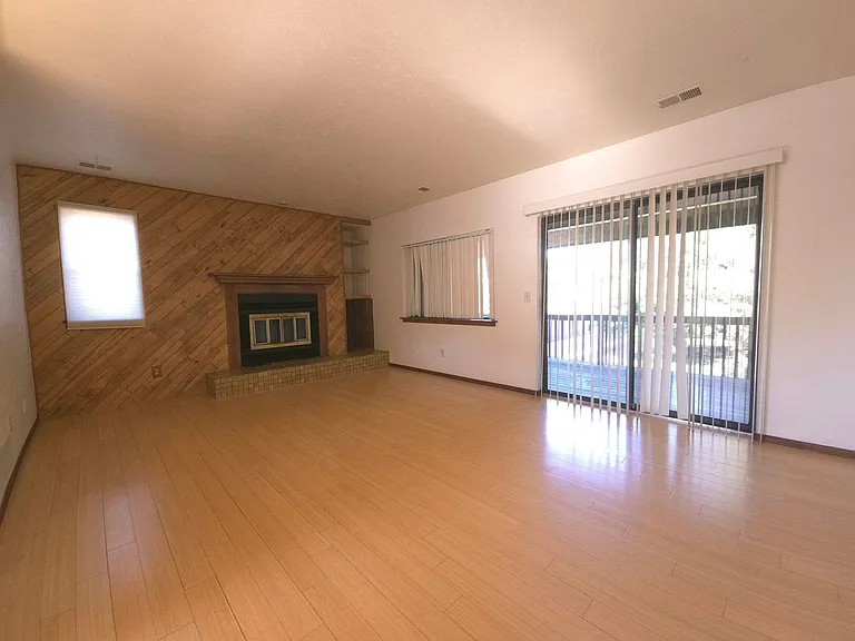 525 Manhattan Dr #201 — Photo 12