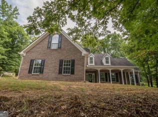 212 Millwood Dr, Commerce, GA 30529